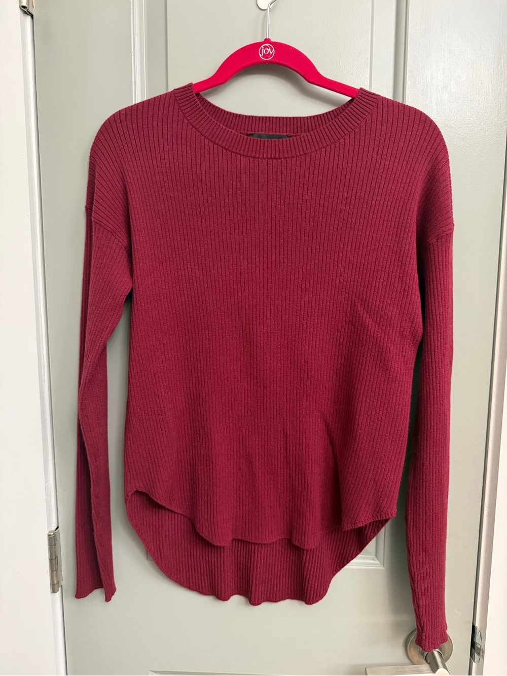 Express Burgundy Ribbed High-Low Sweater Top Size Small - Picture 3 of 4